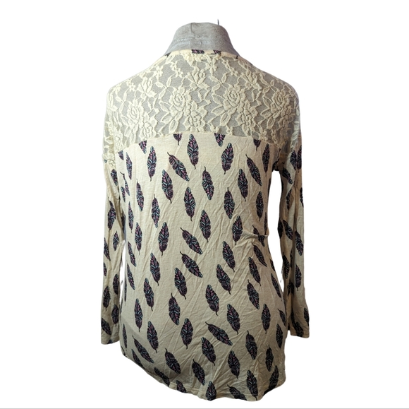Pink Rose szXL lace & jersey cream feather long sleeve soft shirt EUC - Picture 2 of 8